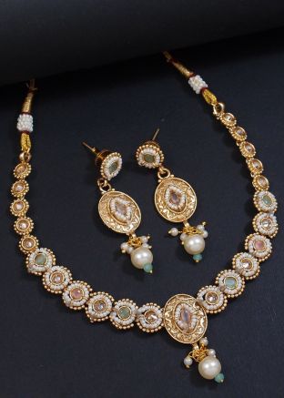 Multicolor Embossed Work Necklace Set