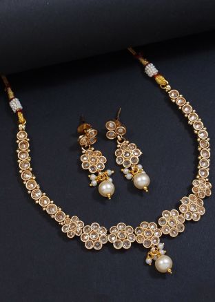 Golden Stone Studded Necklace Set