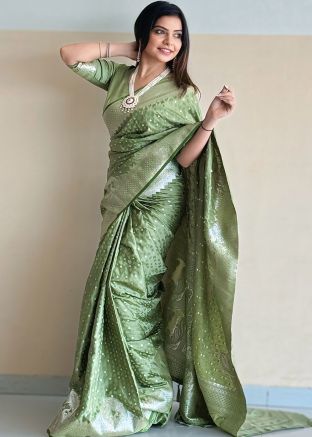 Green Woven Saree In Art Banarasi Silk