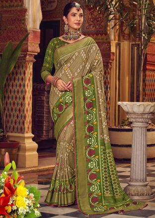 Green Patola Print Saree In Silk