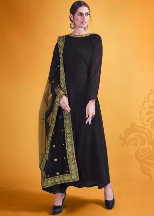 Black Long Kurta With Embroidered Dupatta