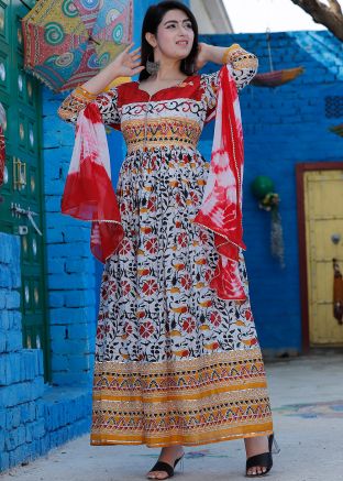 Readymade White Floral Printed Long Kurta