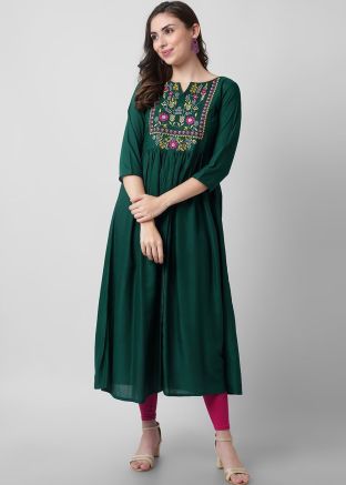 Green Embroidered Kurta In Rayon