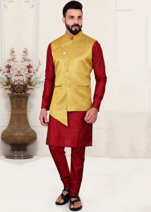 Maroon Mens Kurta & Jacquard Jacket