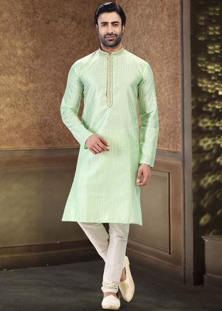 Green Embroidered Kurta Pajama In Jacquard